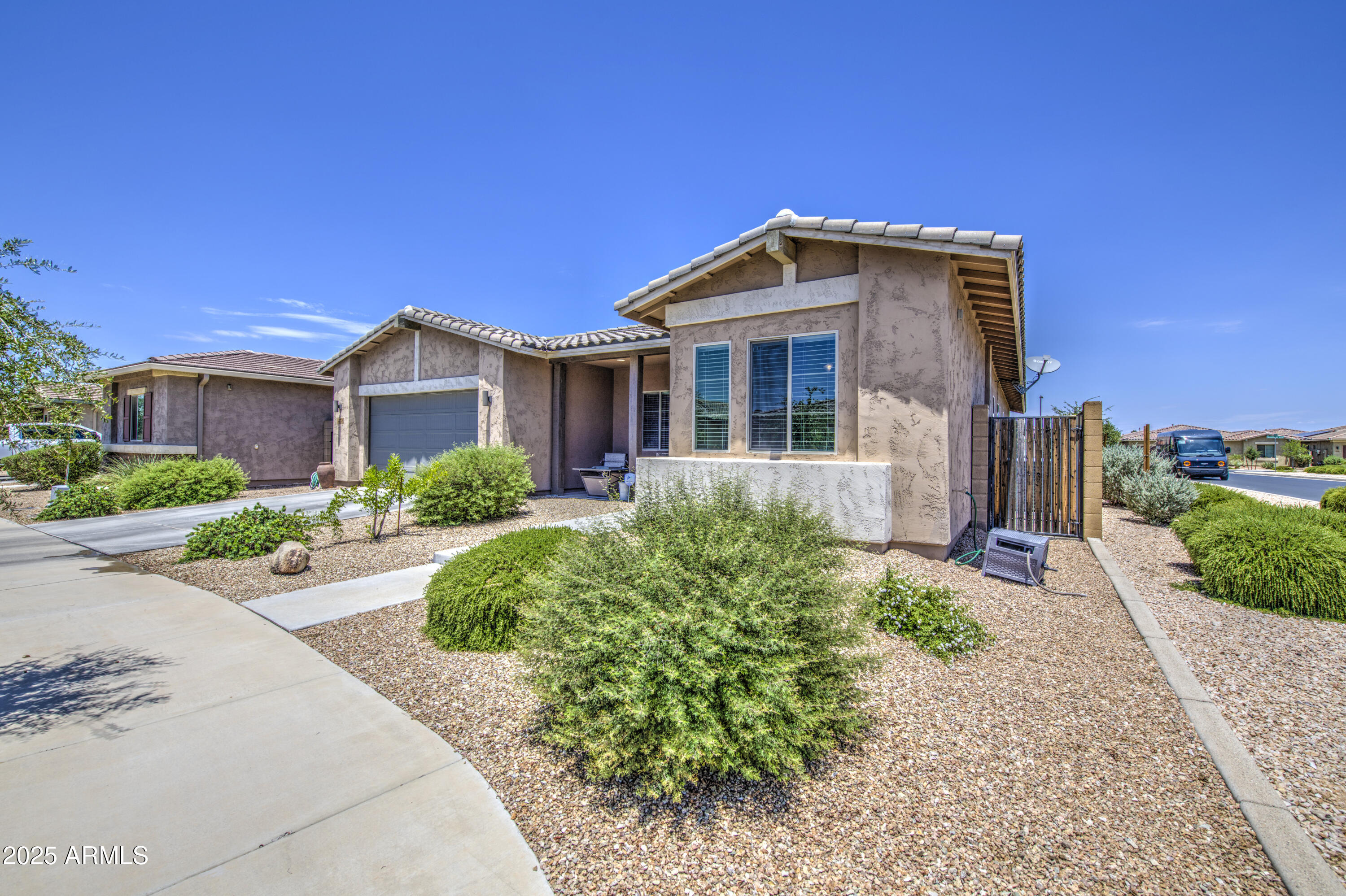 22724 E STONECREST Drive