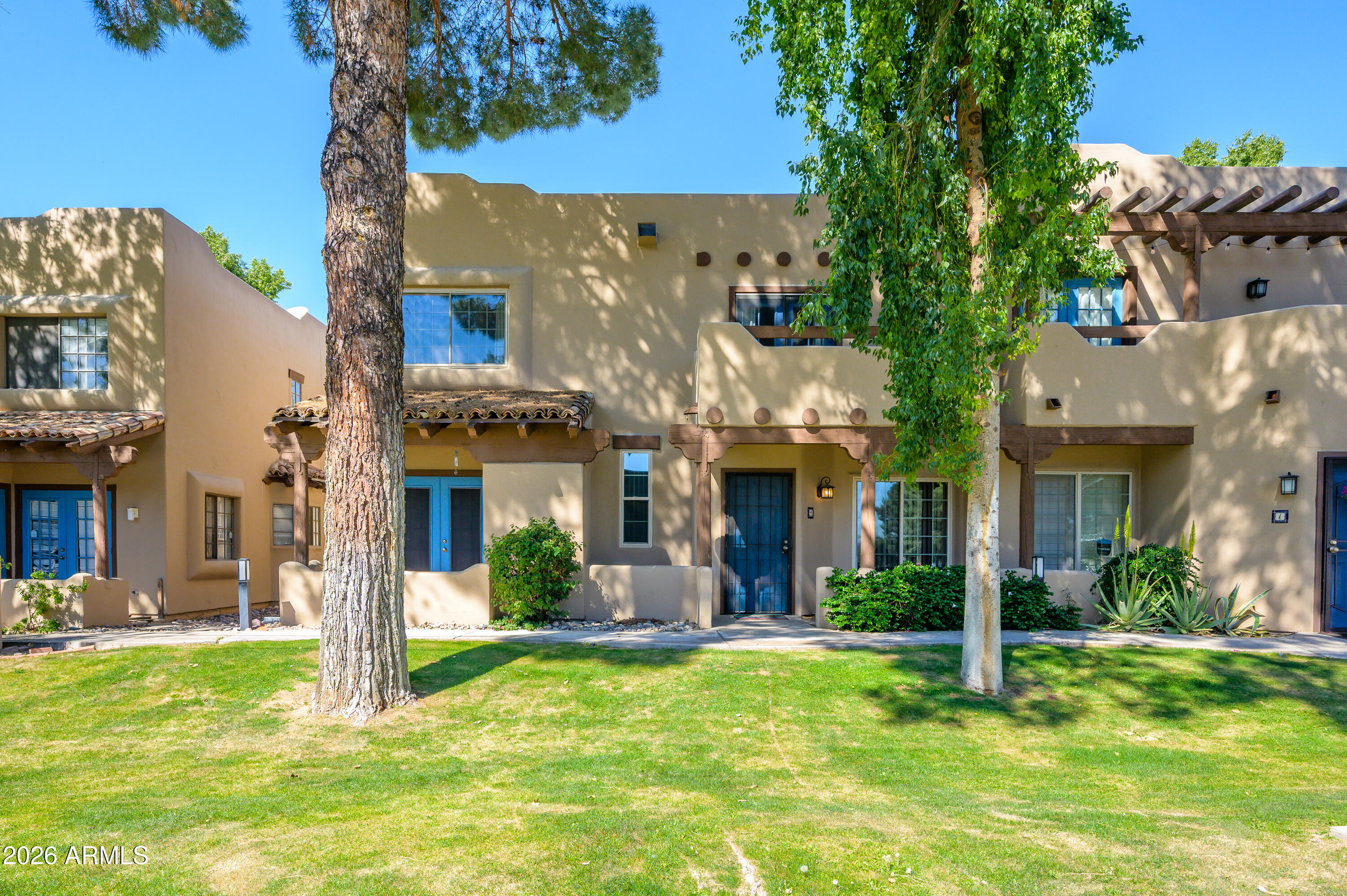 1446 E GROVERS Avenue 4