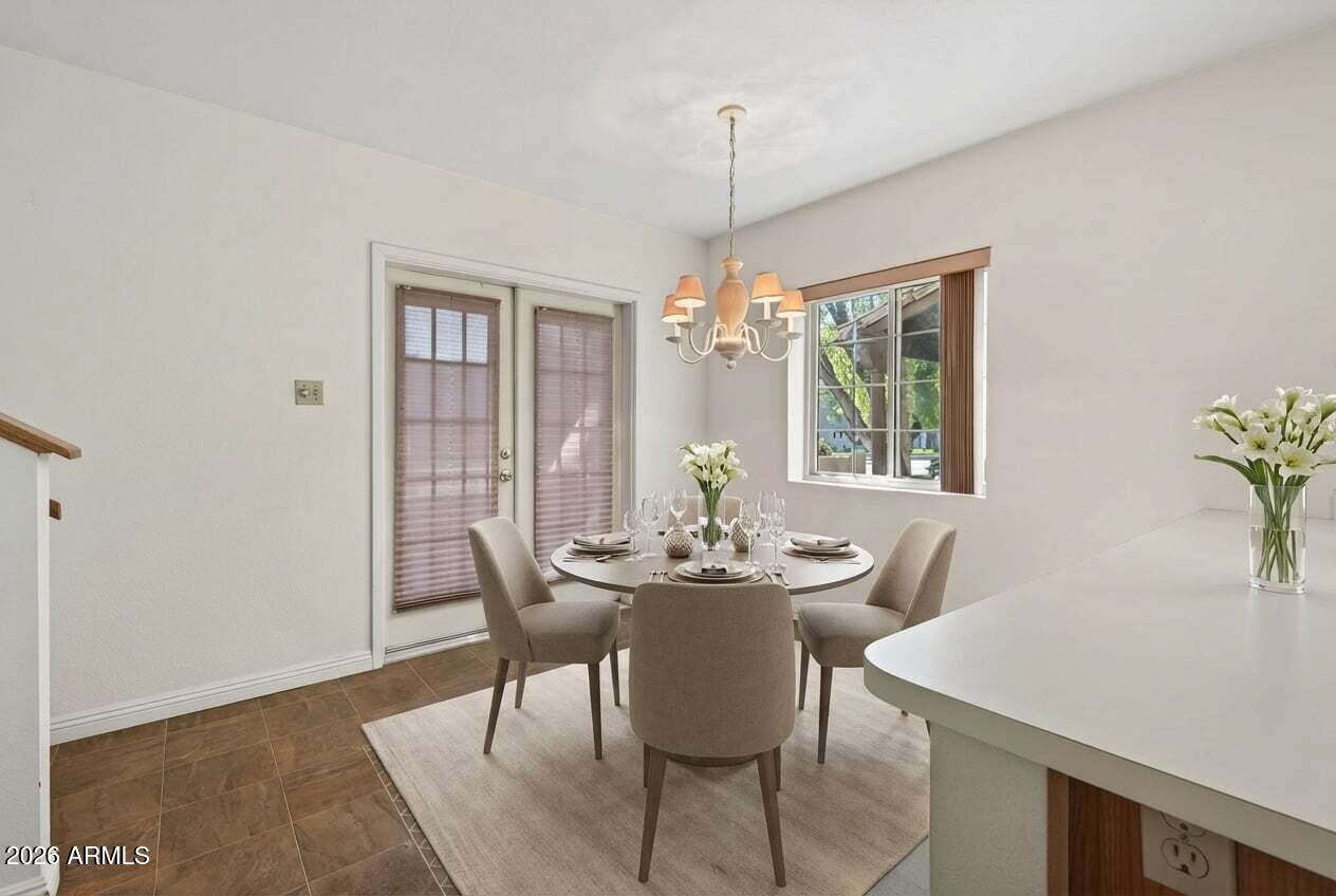 1446 E GROVERS Avenue 4