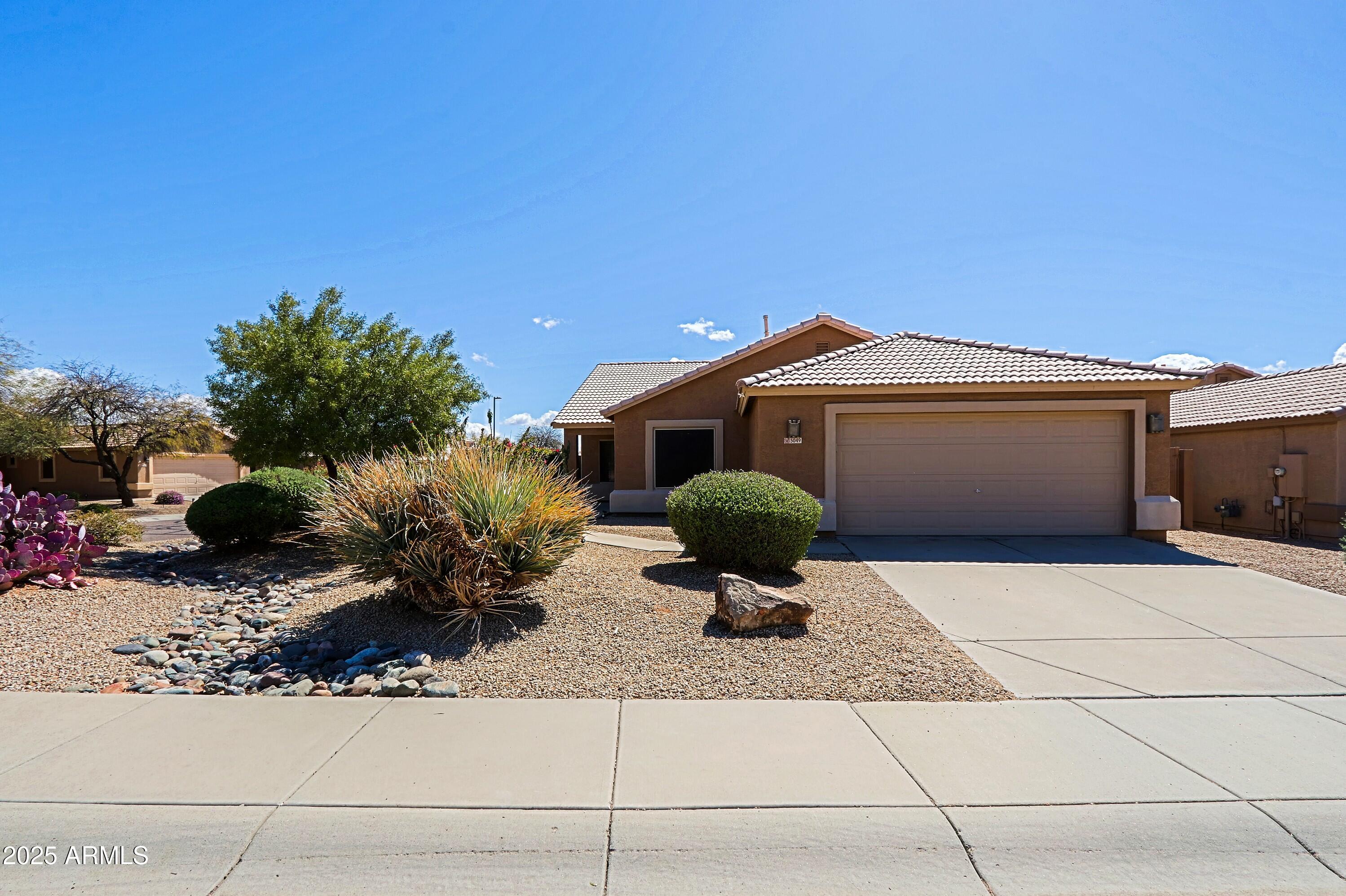 5049 E DUANE Lane