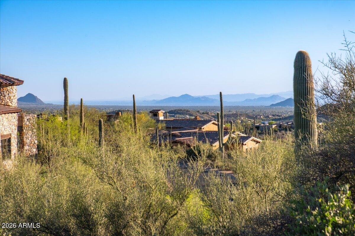 DESERT MOUNTAIN - Land