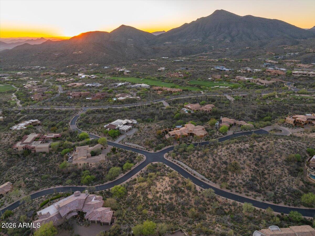DESERT MOUNTAIN - Land