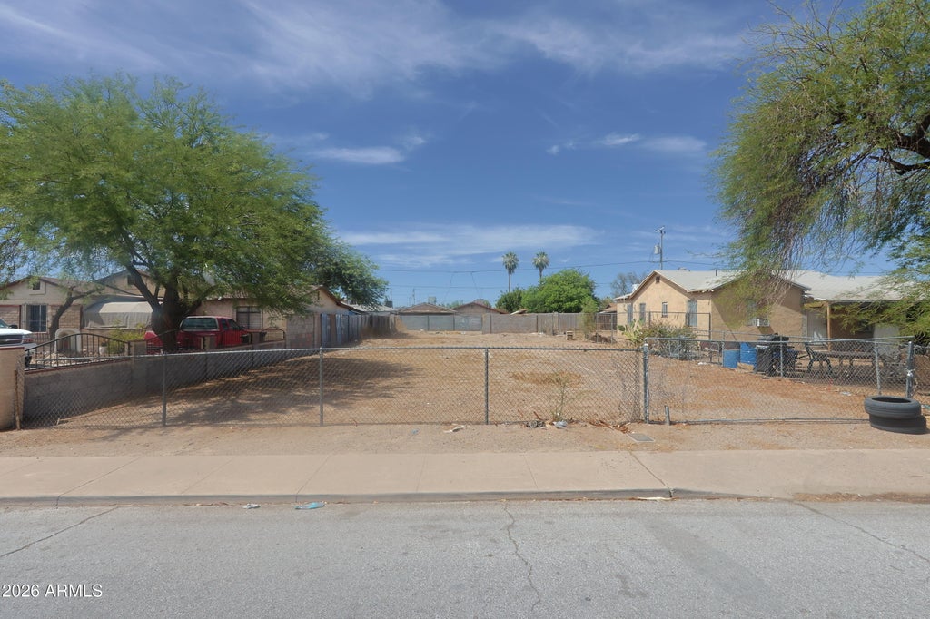 Photo of 2846 W Polk Street #4, Phoenix, AZ 85009 (MLS # 7043055)