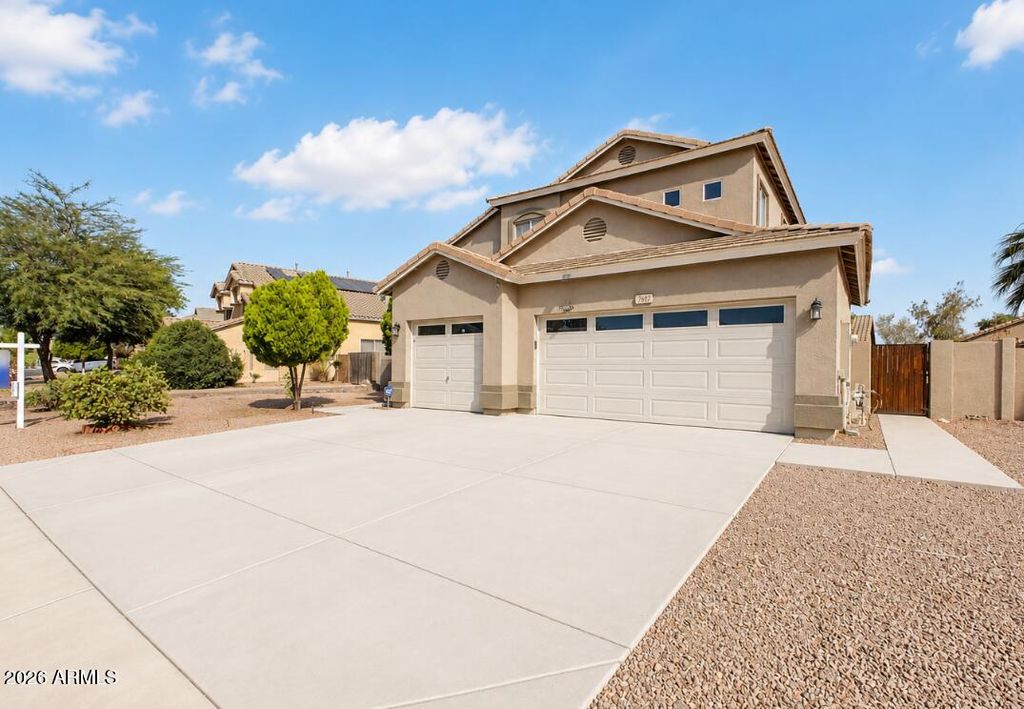 Photo of 7607 W State Avenue, Glendale, AZ 85303 (MLS # 7038481)