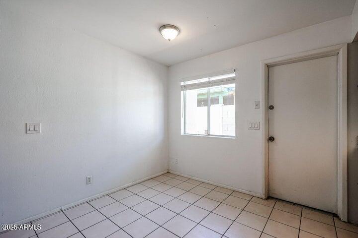 2246 E BROADWAY Road