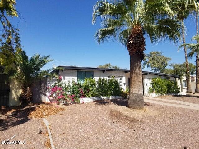 2246 E BROADWAY Road