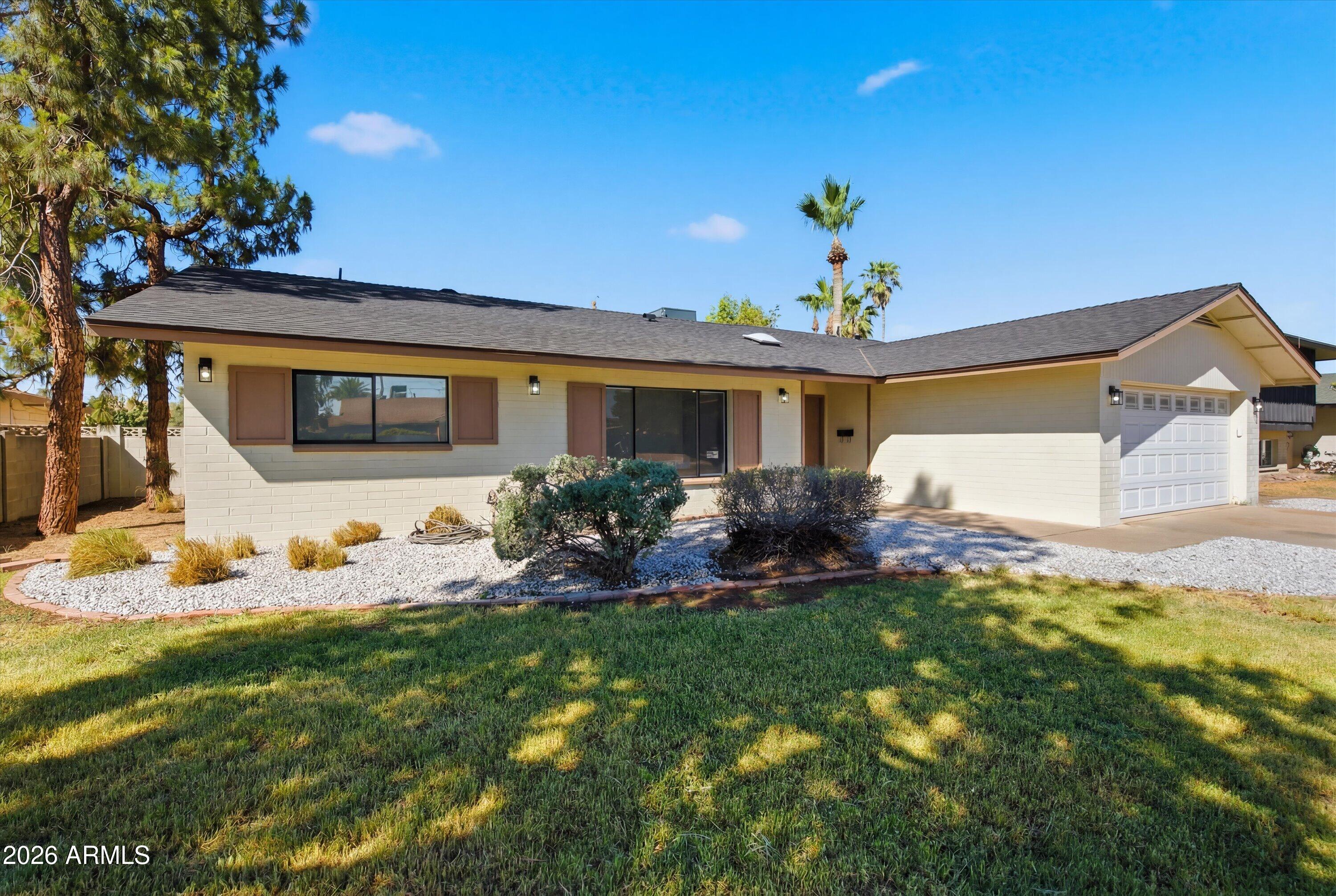 4117 W SAN MIGUEL Avenue