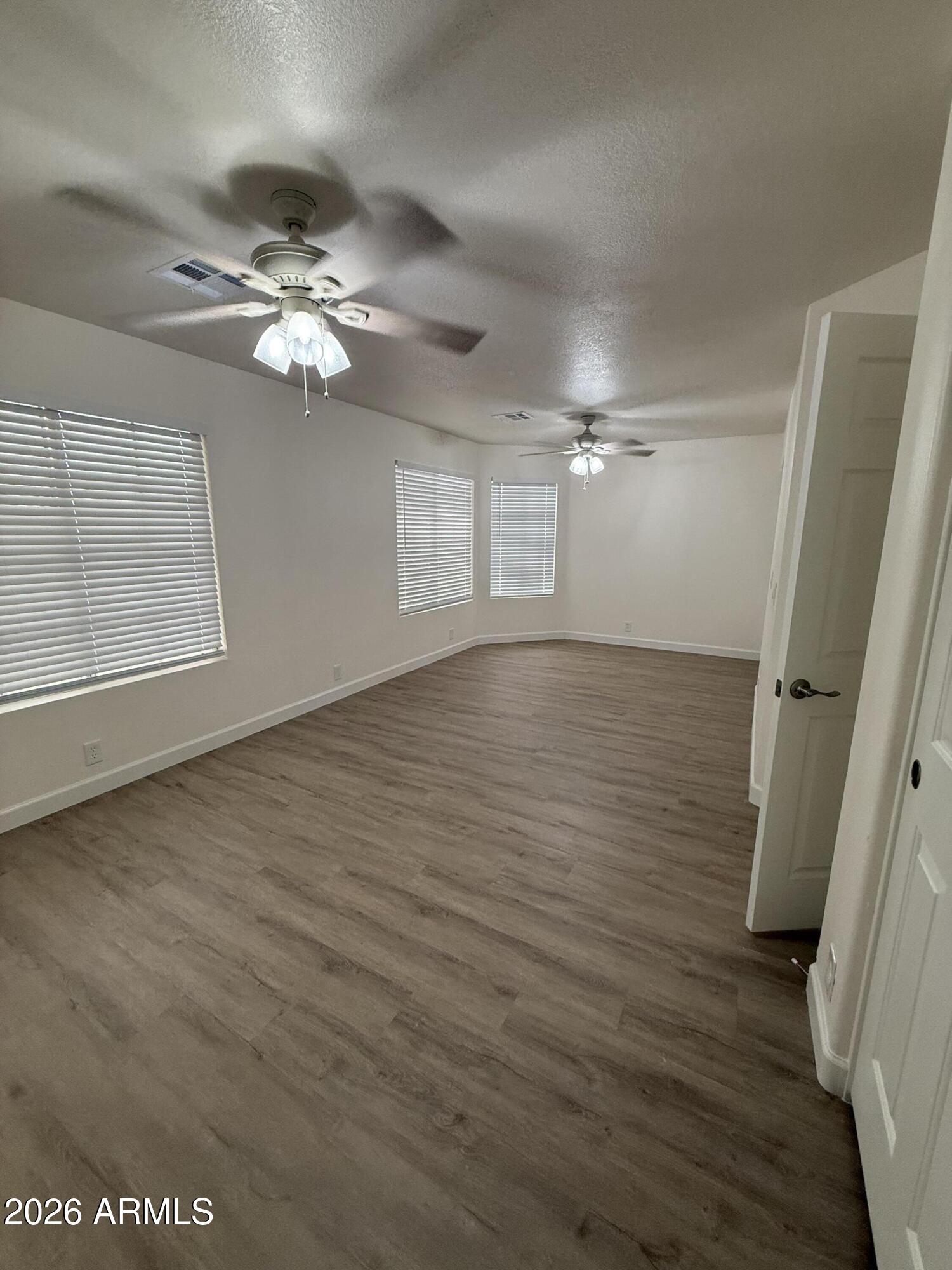 648 W MUIRWOOD Drive