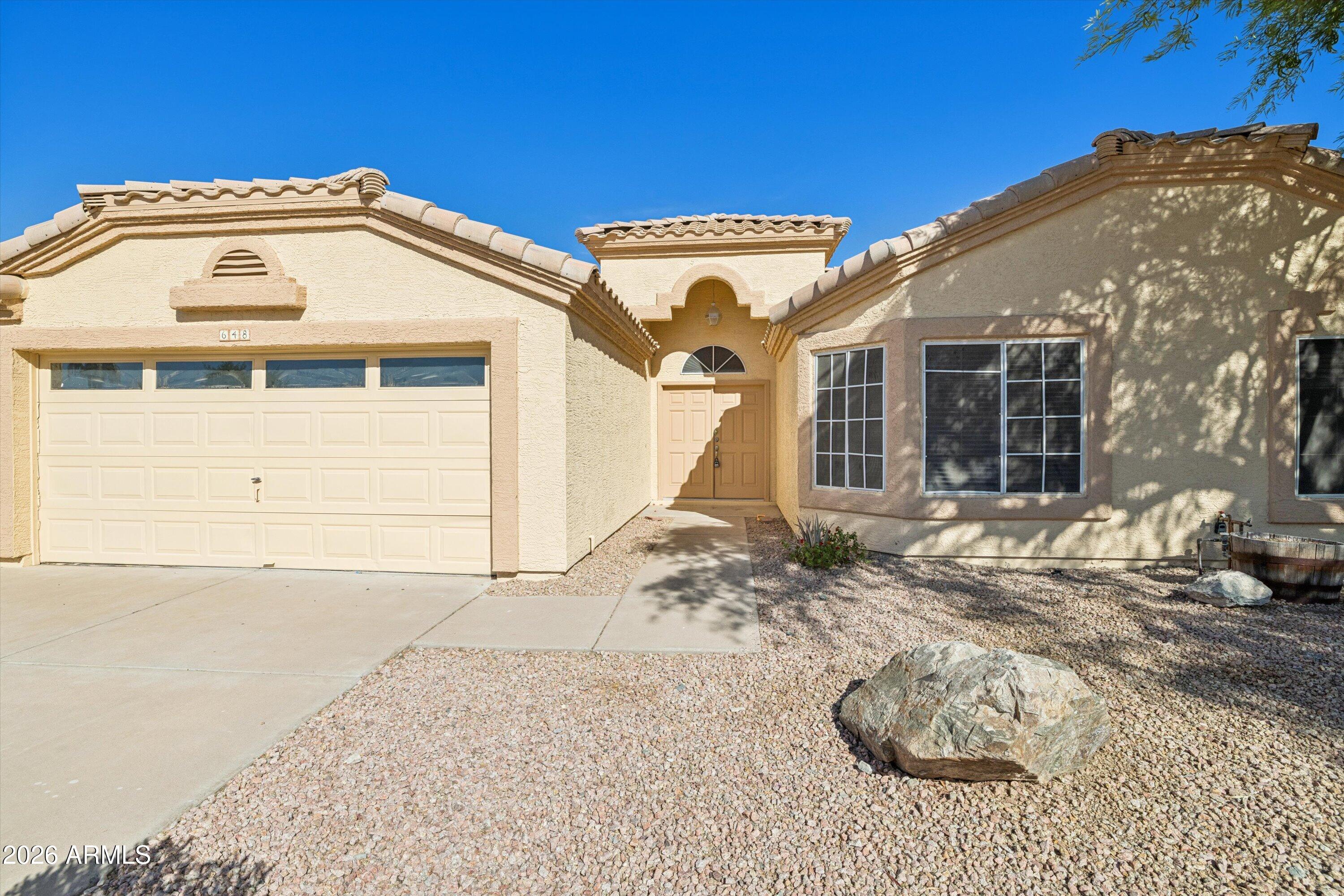 648 W MUIRWOOD Drive