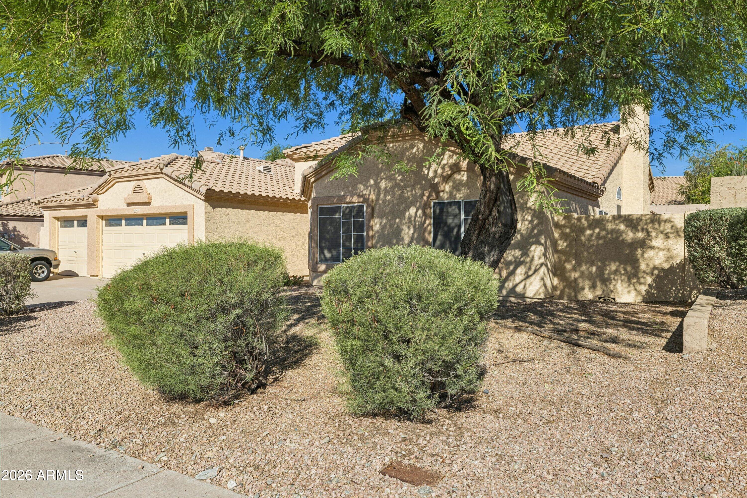 648 W MUIRWOOD Drive