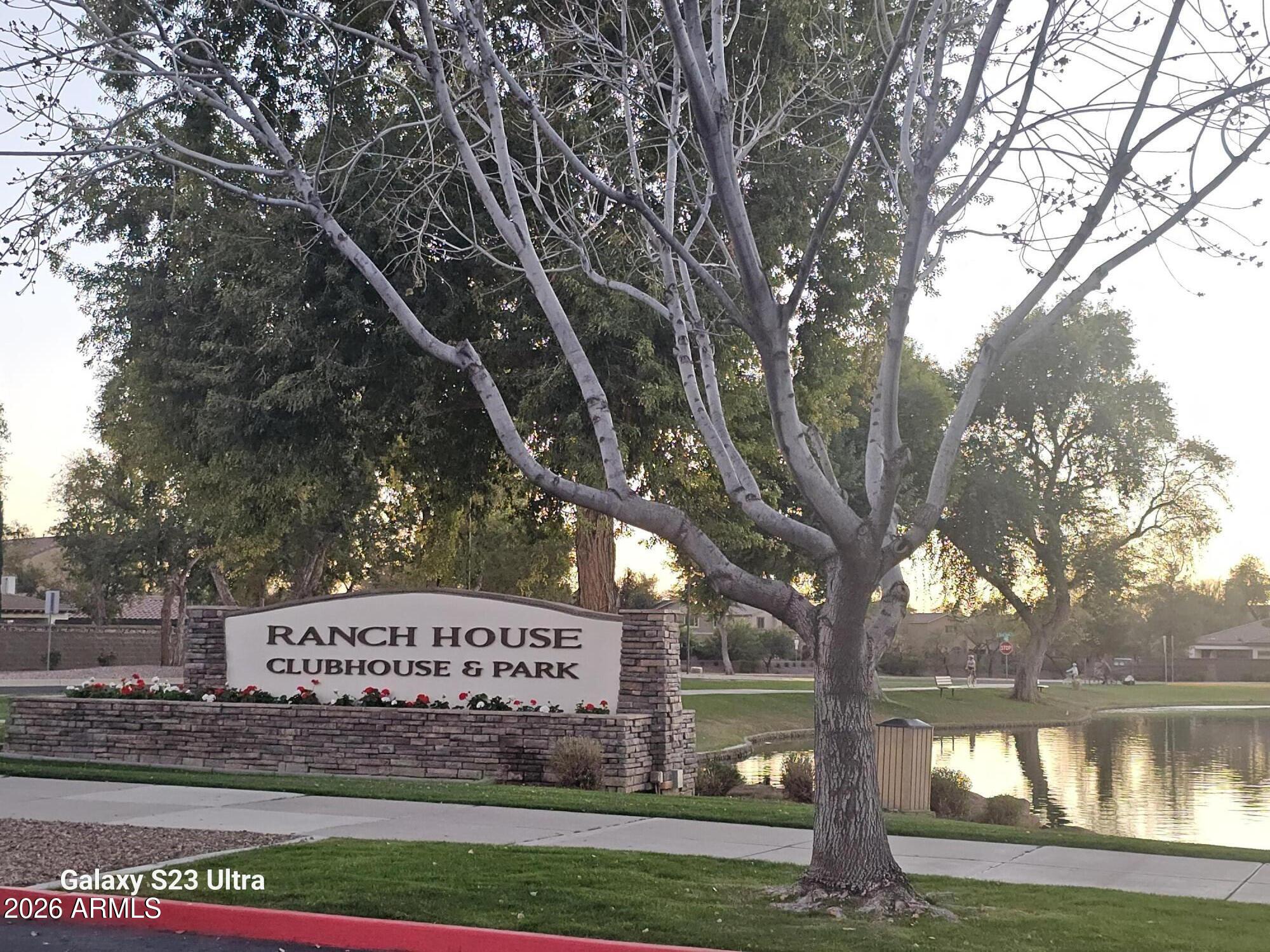 4574 E MURRIETA Road