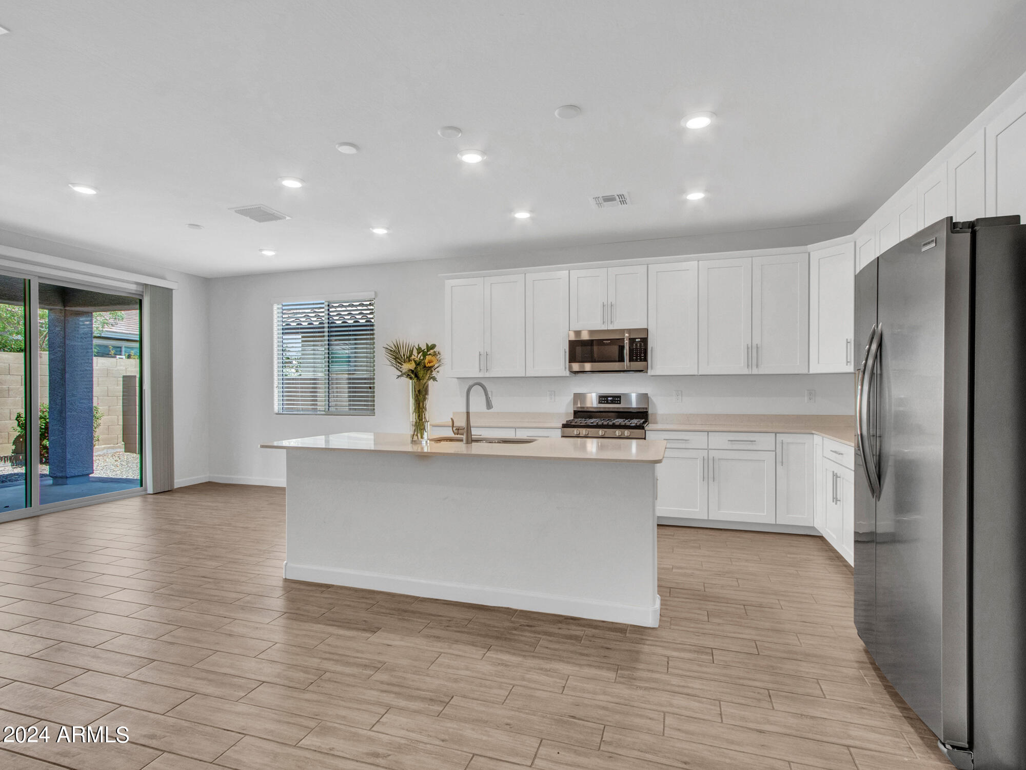 Buckeye, Arizona 85396, United States, 2 Bedrooms Bedrooms, ,2 BathroomsBathrooms,Residential,Active,43044