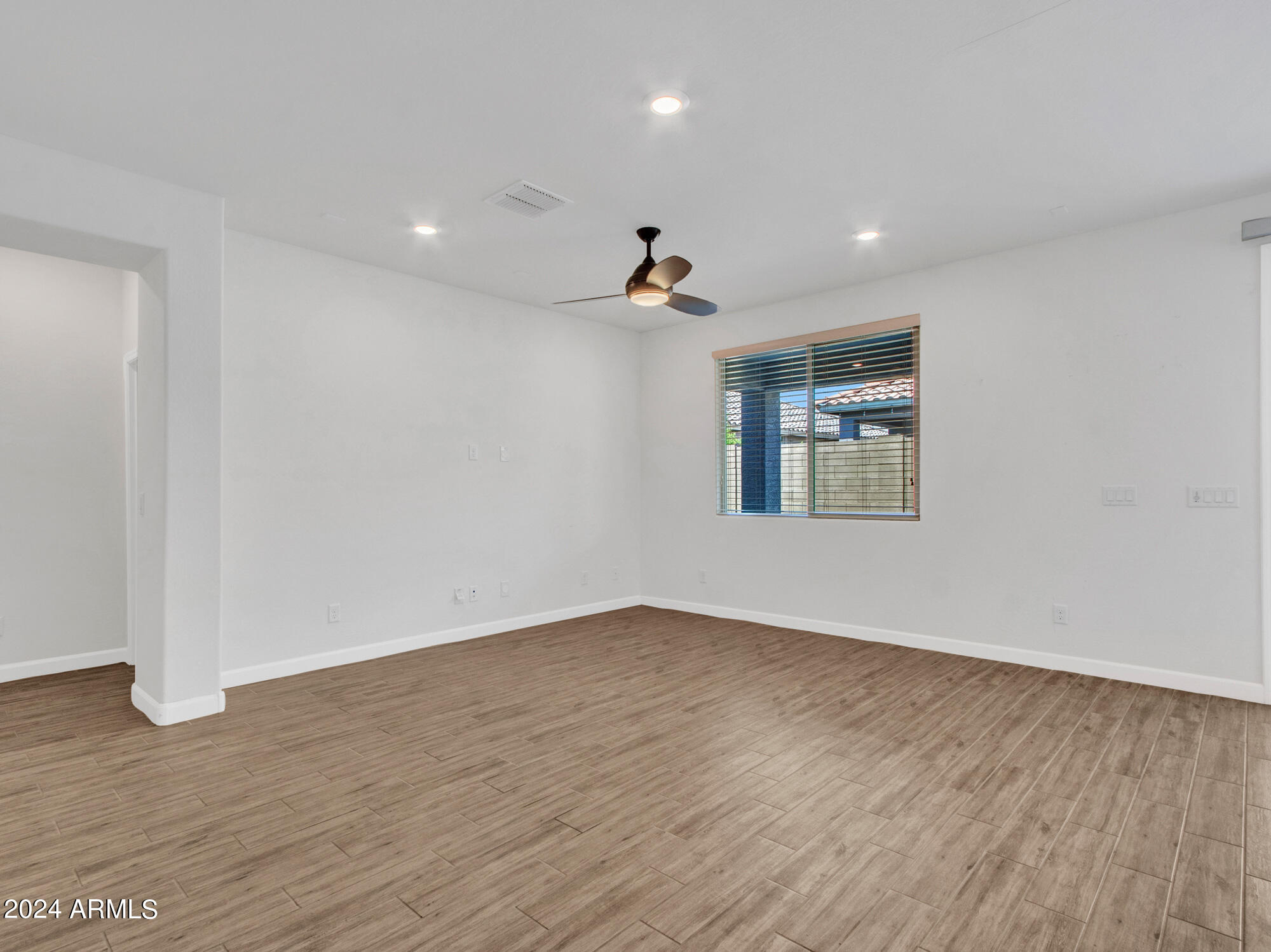 Buckeye, Arizona 85396, United States, 2 Bedrooms Bedrooms, ,2 BathroomsBathrooms,Residential,Active,43044