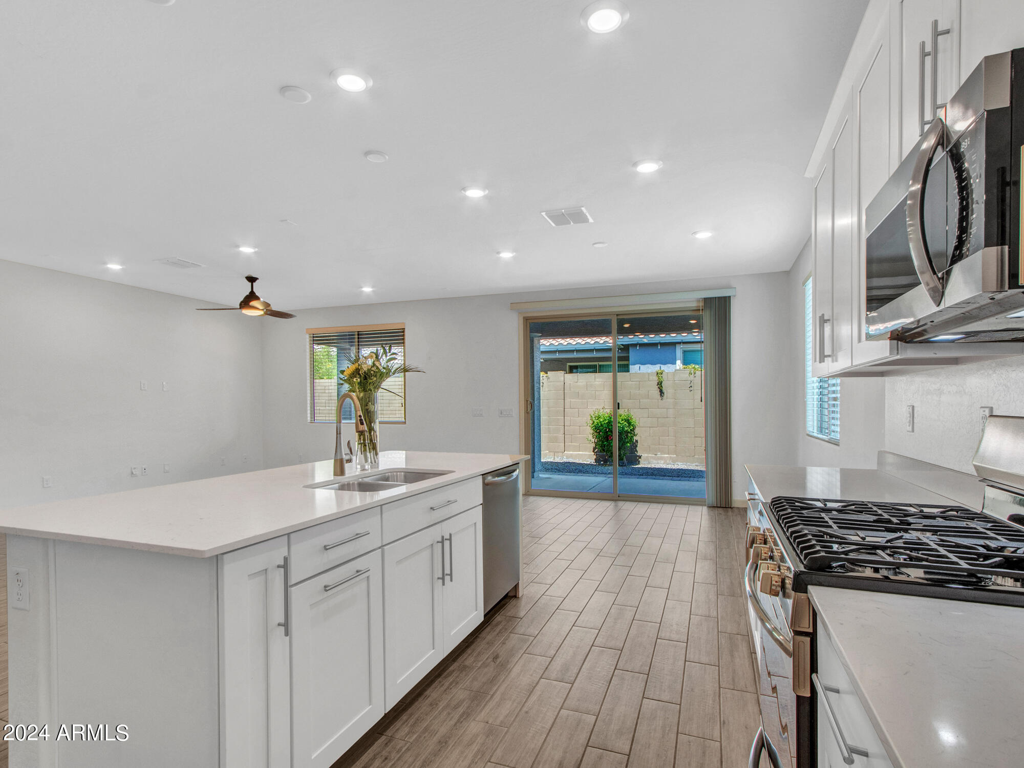 Buckeye, Arizona 85396, United States, 2 Bedrooms Bedrooms, ,2 BathroomsBathrooms,Residential,Active,43044