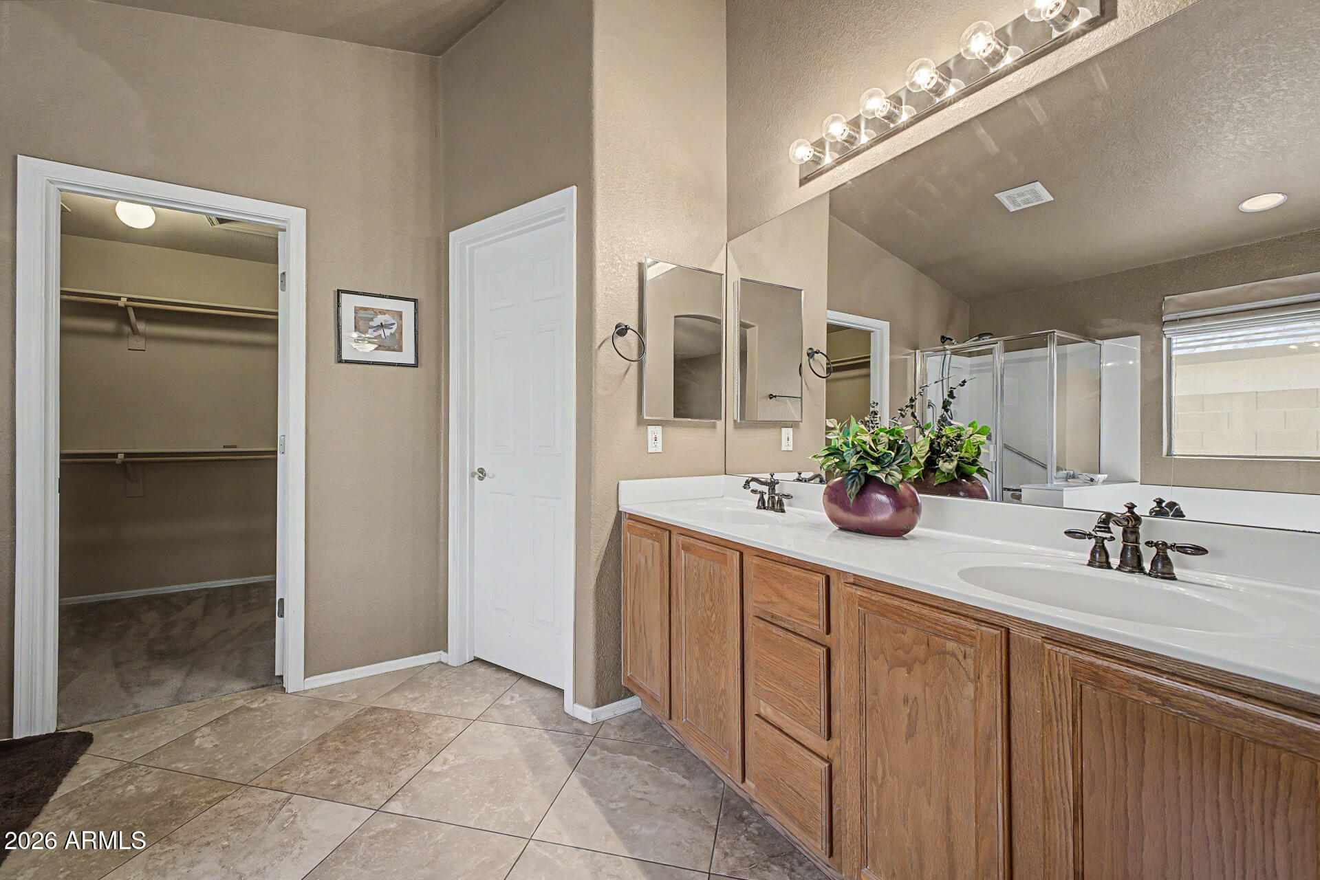 SPRINGTREE 2 - Residential