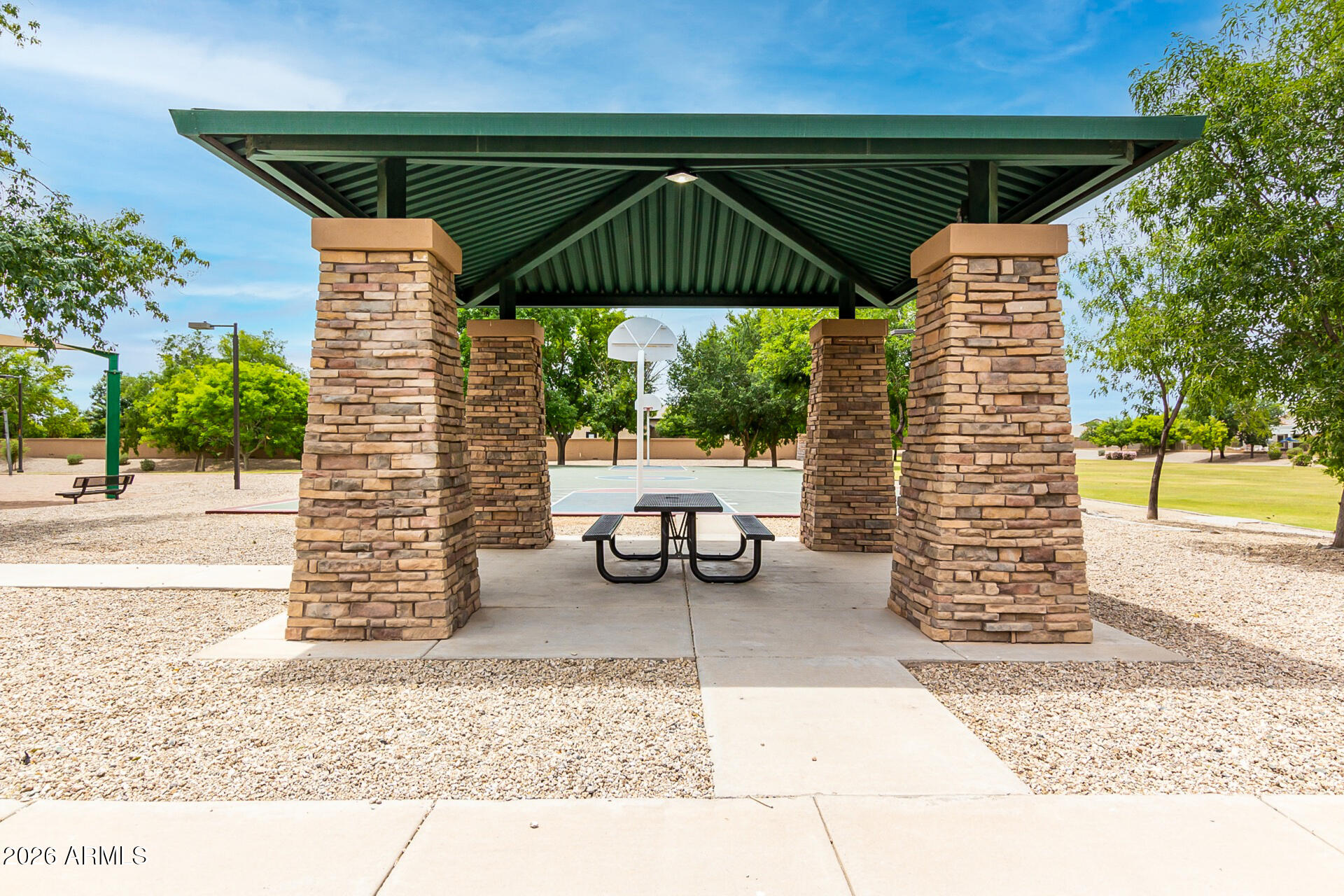 SPRINGTREE 2 - Residential