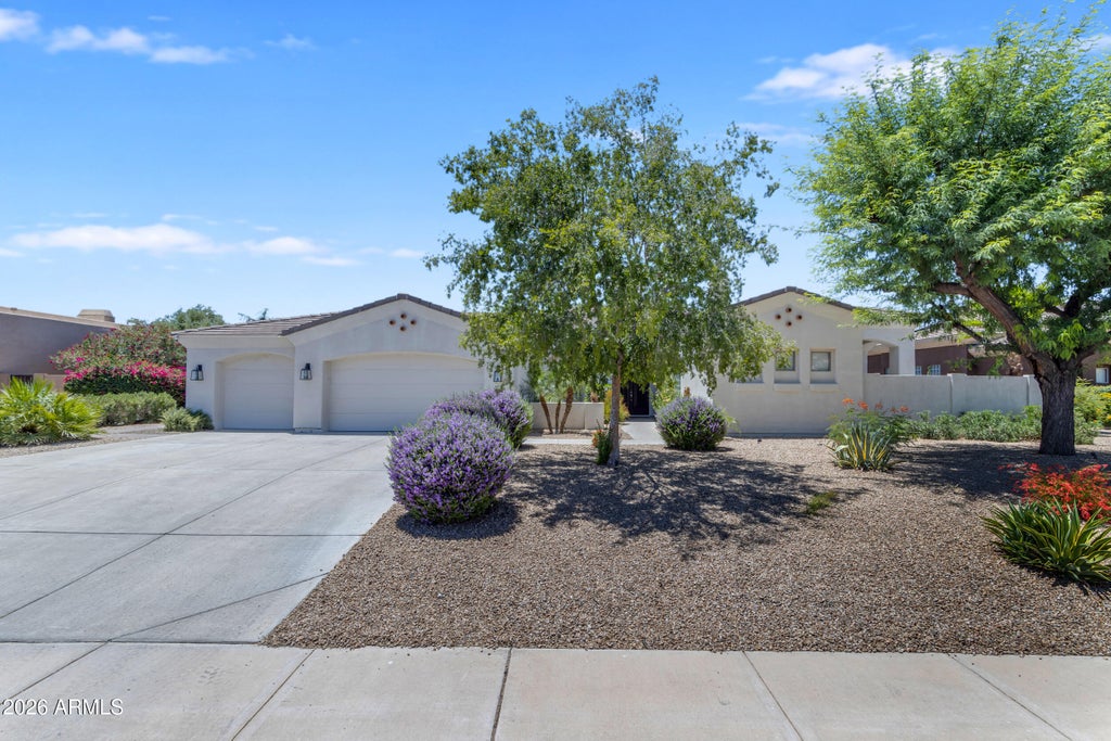 Photo of 4912 N Greentree Dr. W Drive W, Litchfield Park, AZ 85340 (MLS # 7030673)