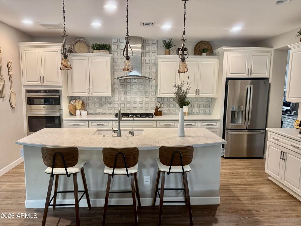 Photo of 429 E Veterans Way, Queen Creek, AZ 85140 (MLS # 6932529)