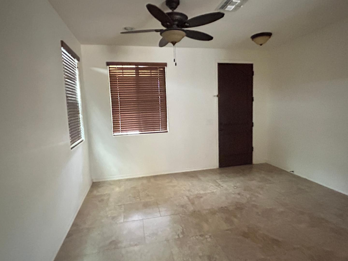 5537 W Desert Hollow Drive