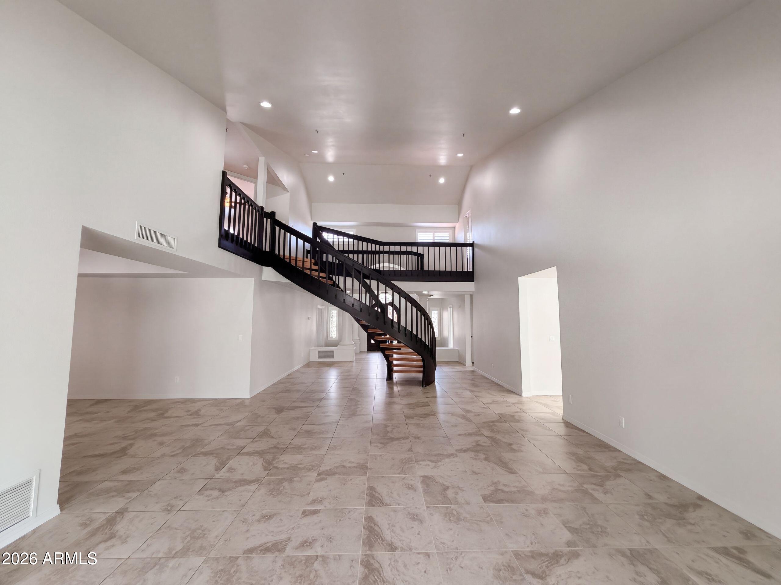 10240 E COCHISE Drive