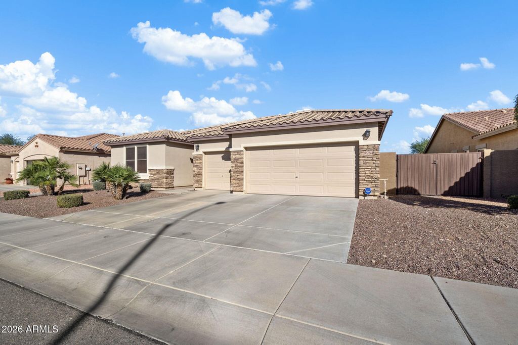 Photo of 9964 W Patrick Lane, Peoria, AZ 85383 (MLS # 6973113)