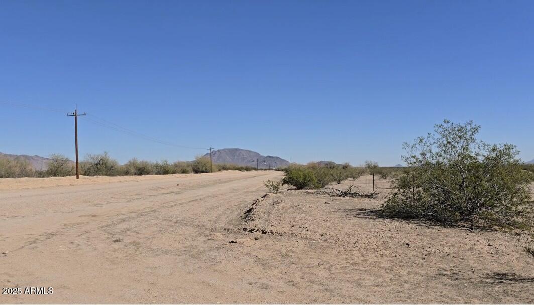 527XX W Glendale Avenue -