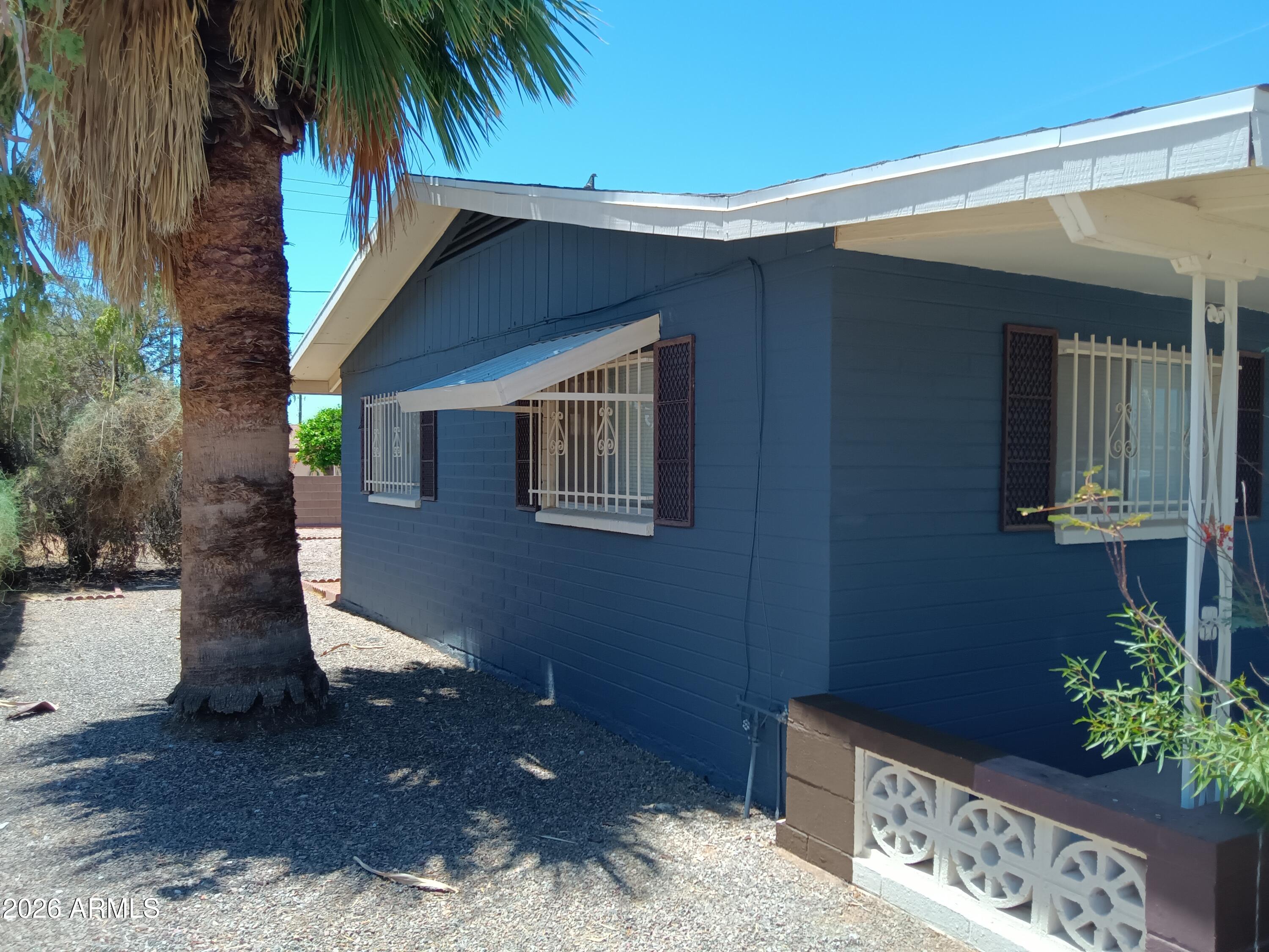 5517 E BOISE Street