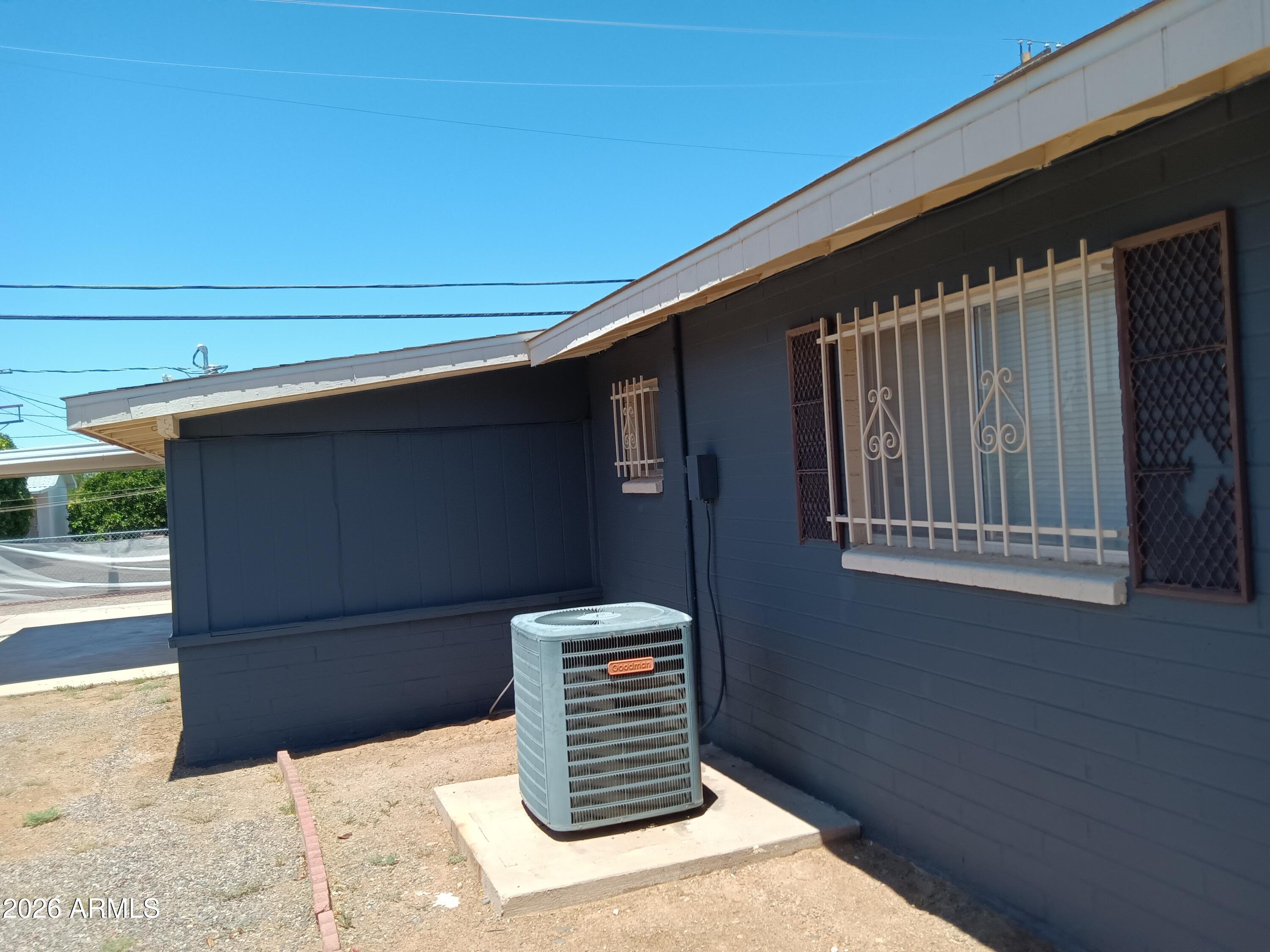 5517 E BOISE Street
