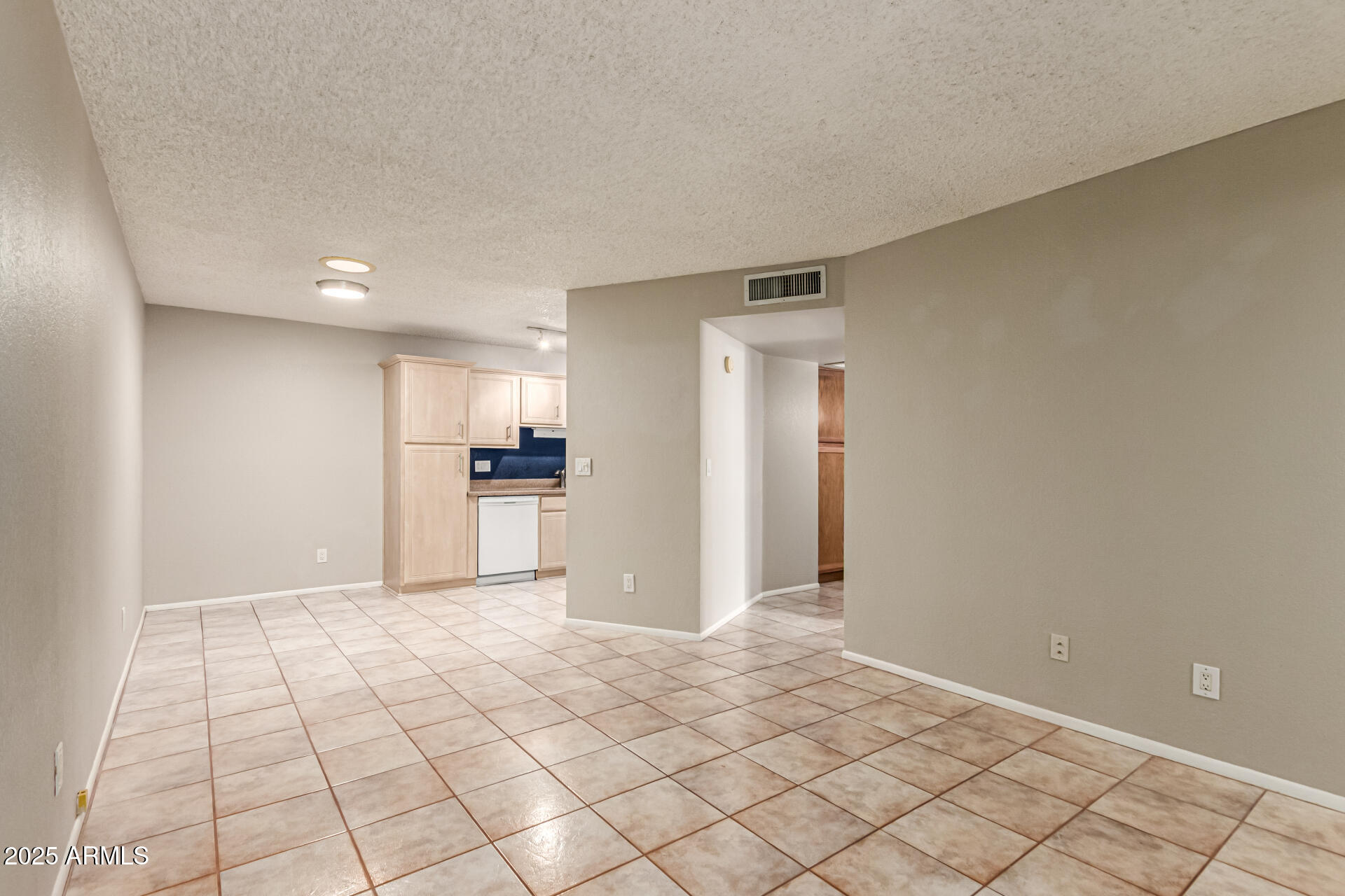 8625 E BELLEVIEW Place 1006
