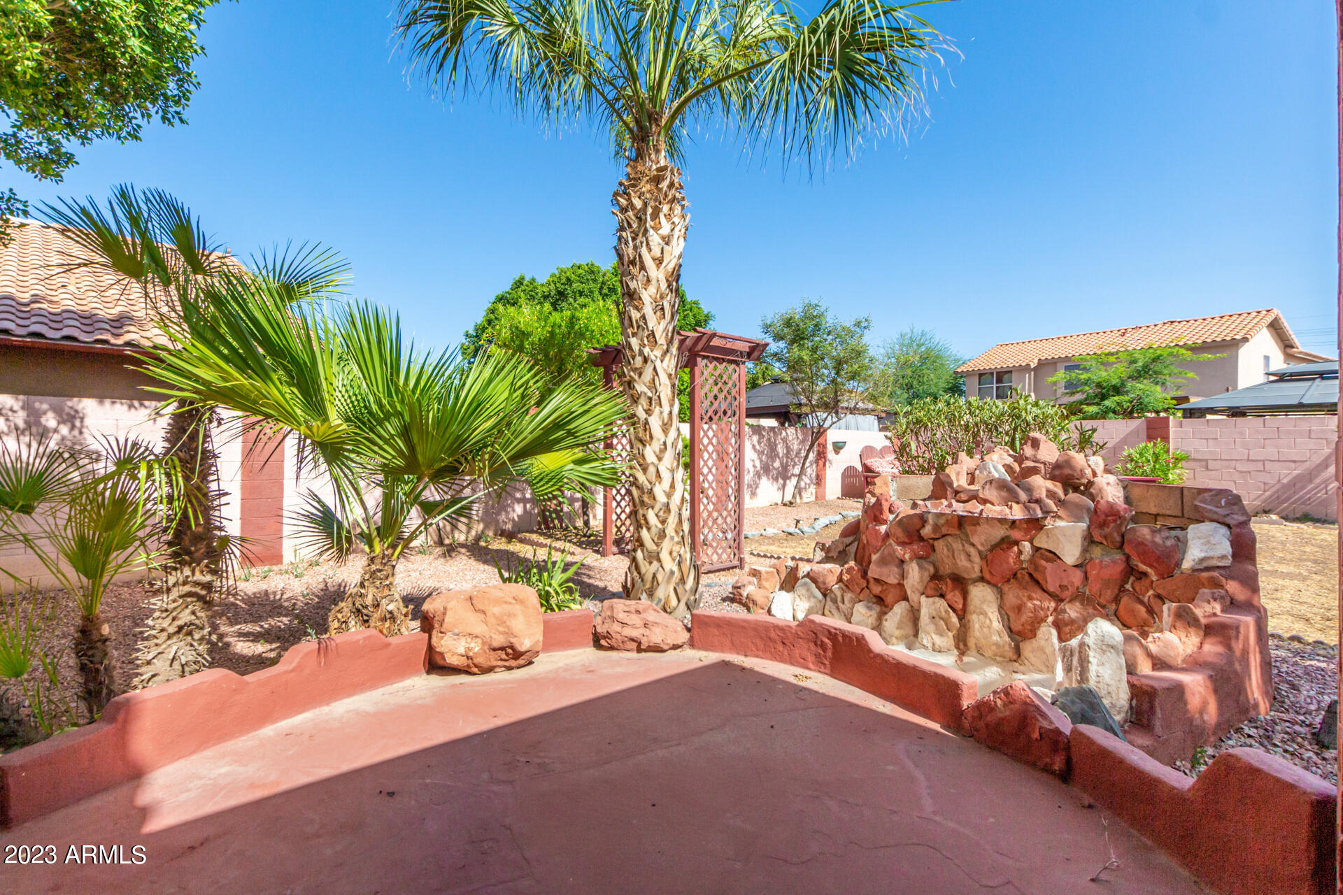 Photo 48 of 58 of 609 W NOPAL Avenue house