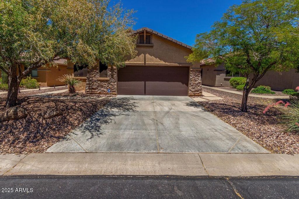 Photo of 1676 W Owens Way, Anthem, AZ 85086 (MLS # 6977406)