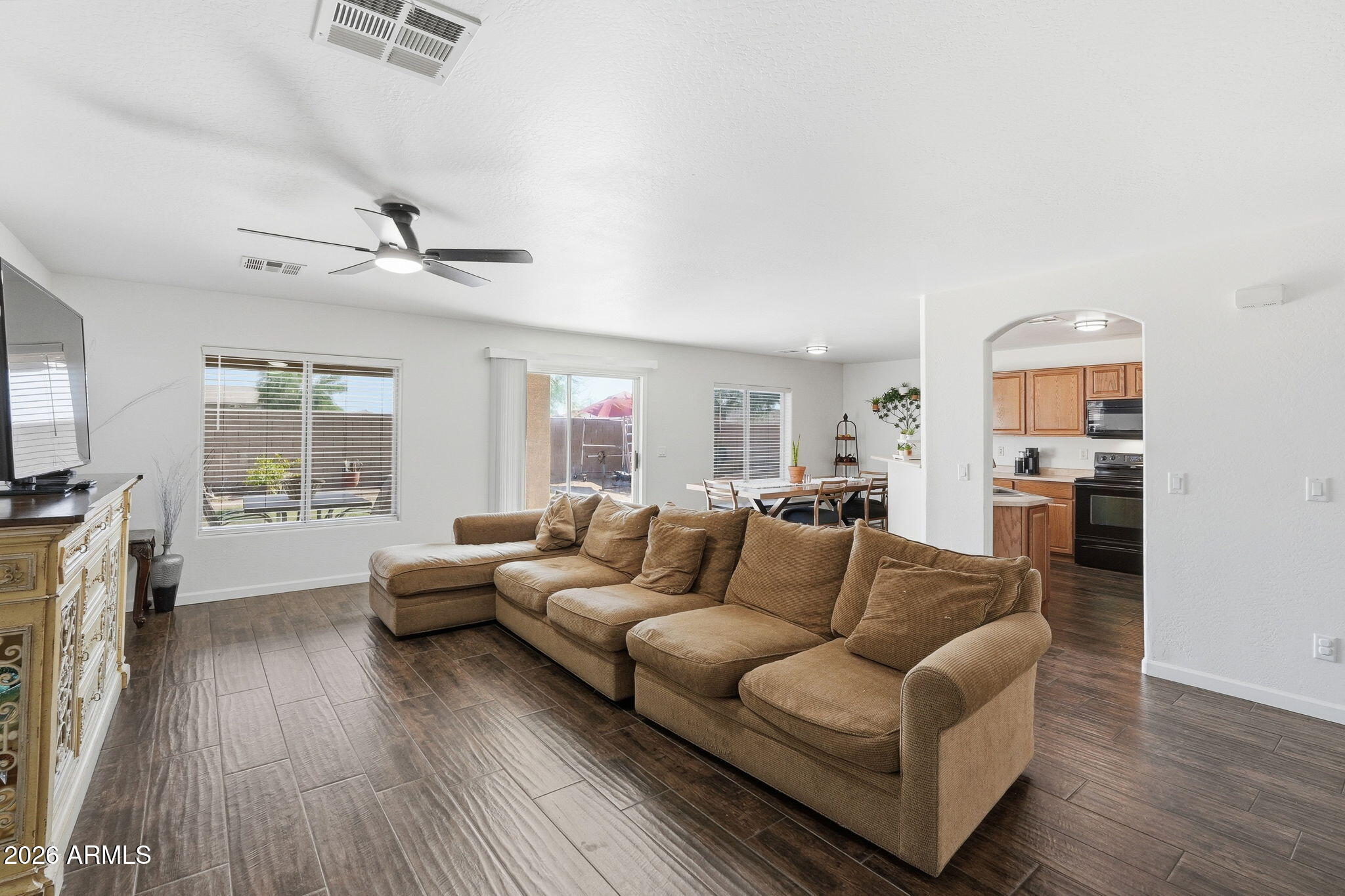 22233 W DESERT BLOOM Street