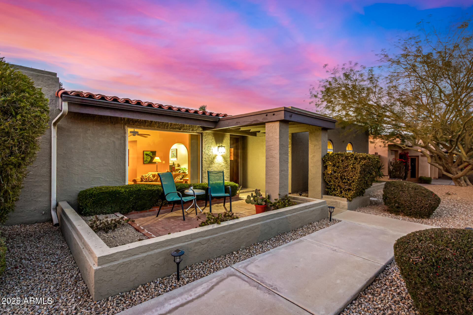 3226 E LAZY Lane
