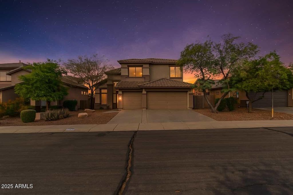 Photo of 40844 N Majesty Court, Anthem, AZ 85086 (MLS # 6943055)