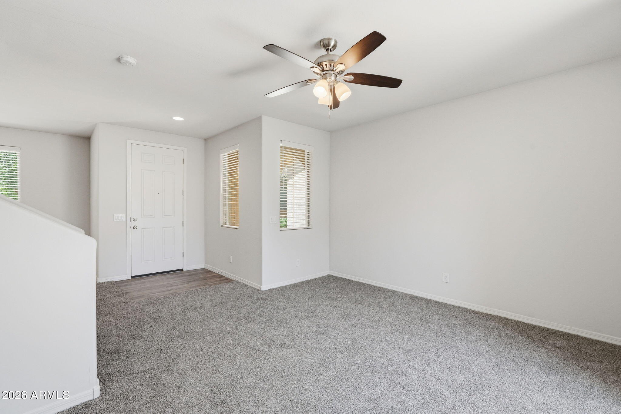 5464 W FULTON Street