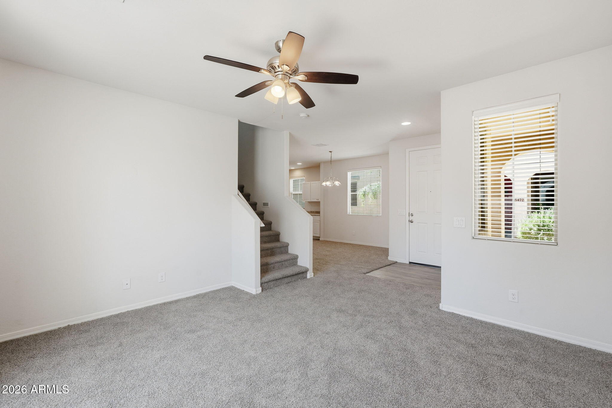 5464 W FULTON Street