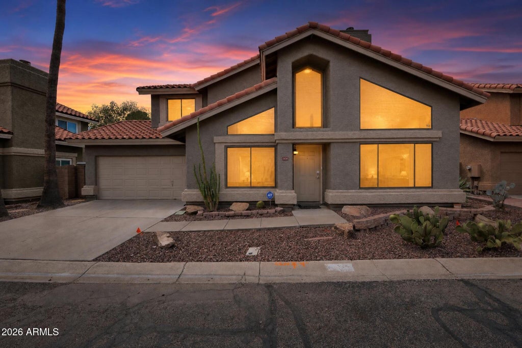 Photo of 1436 N Brittany Lane, Gilbert, AZ 85233 (MLS # 7082201)