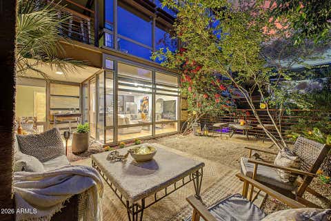 Photo of 7117 E Rancho Vista Drive #4009, Scottsdale, AZ 85251 (MLS # 7025437)