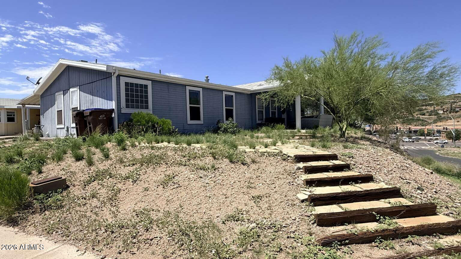 609 W ANDREA Circle