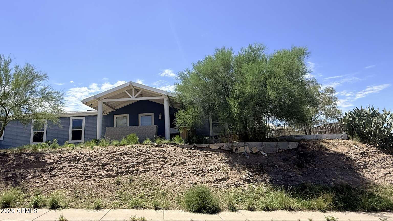 609 W ANDREA Circle