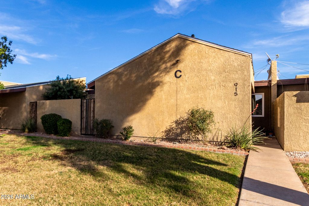 Photo of 915 S Hacienda Drive, Tempe, AZ 85281 (MLS # 6969140)