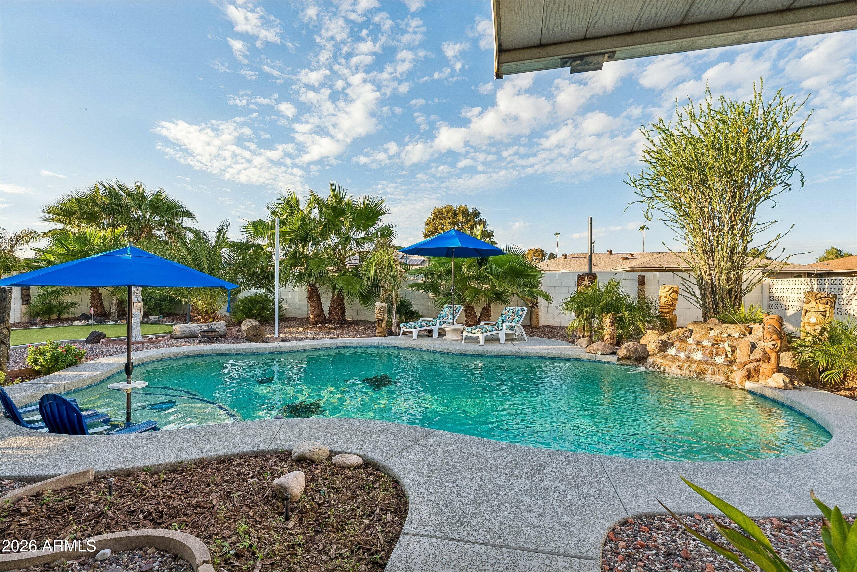 9522 W INDIAN HILLS Drive