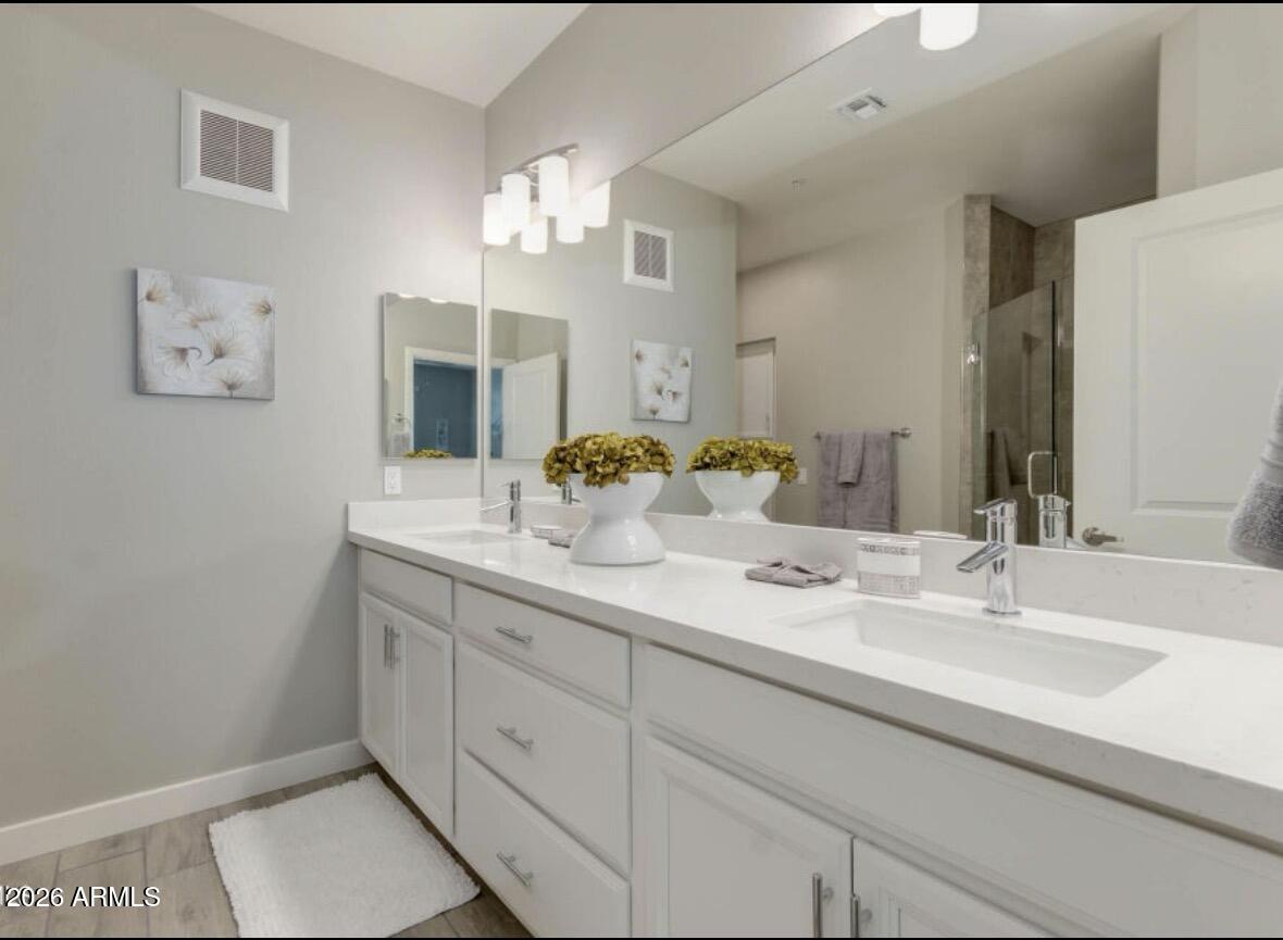 CAYS AT DOWNTOWN OCOTILLO CONDOMINIUM AMD REPLAT - Residential