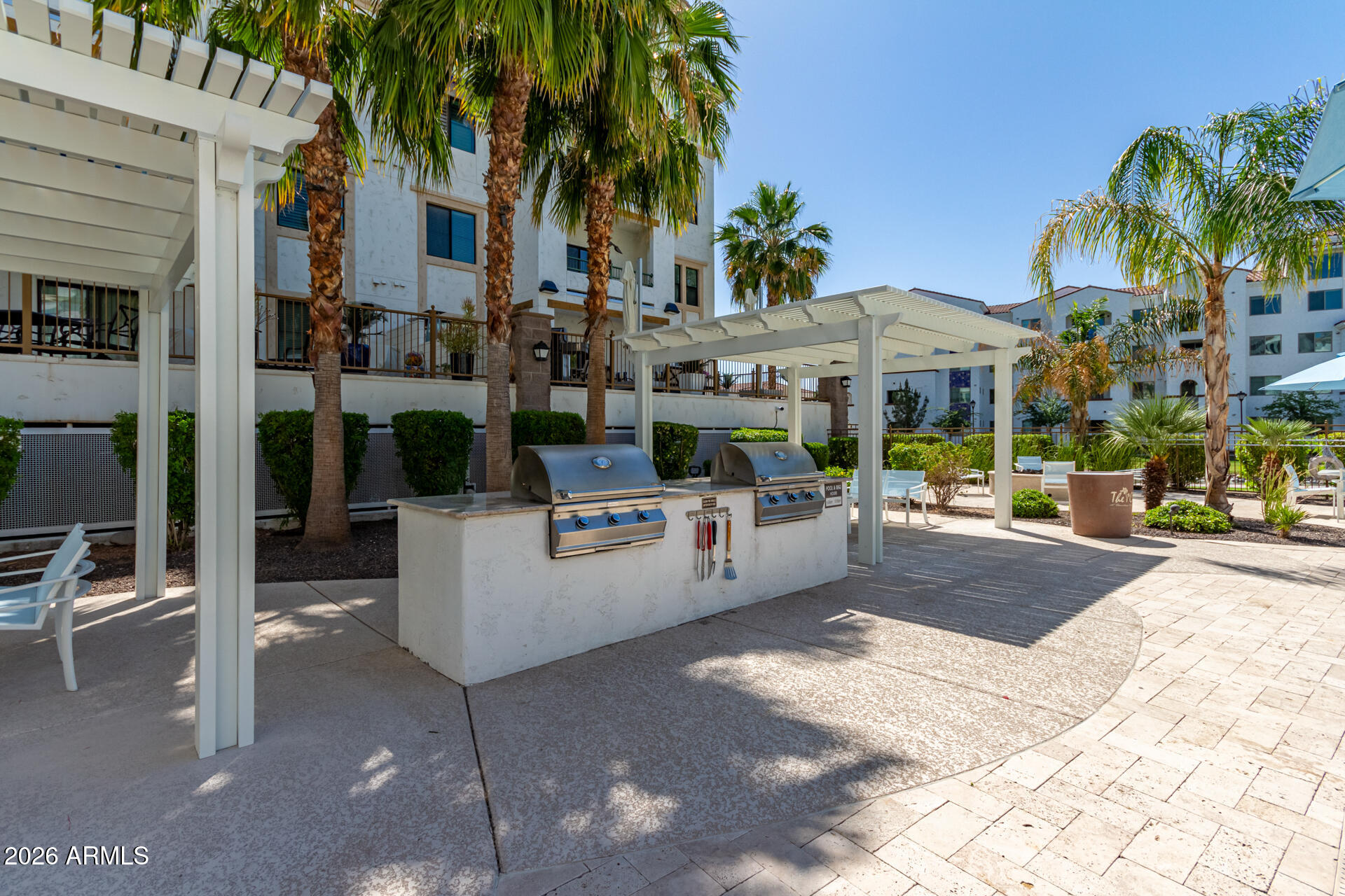 CAYS AT DOWNTOWN OCOTILLO CONDOMINIUM AMD REPLAT - Residential
