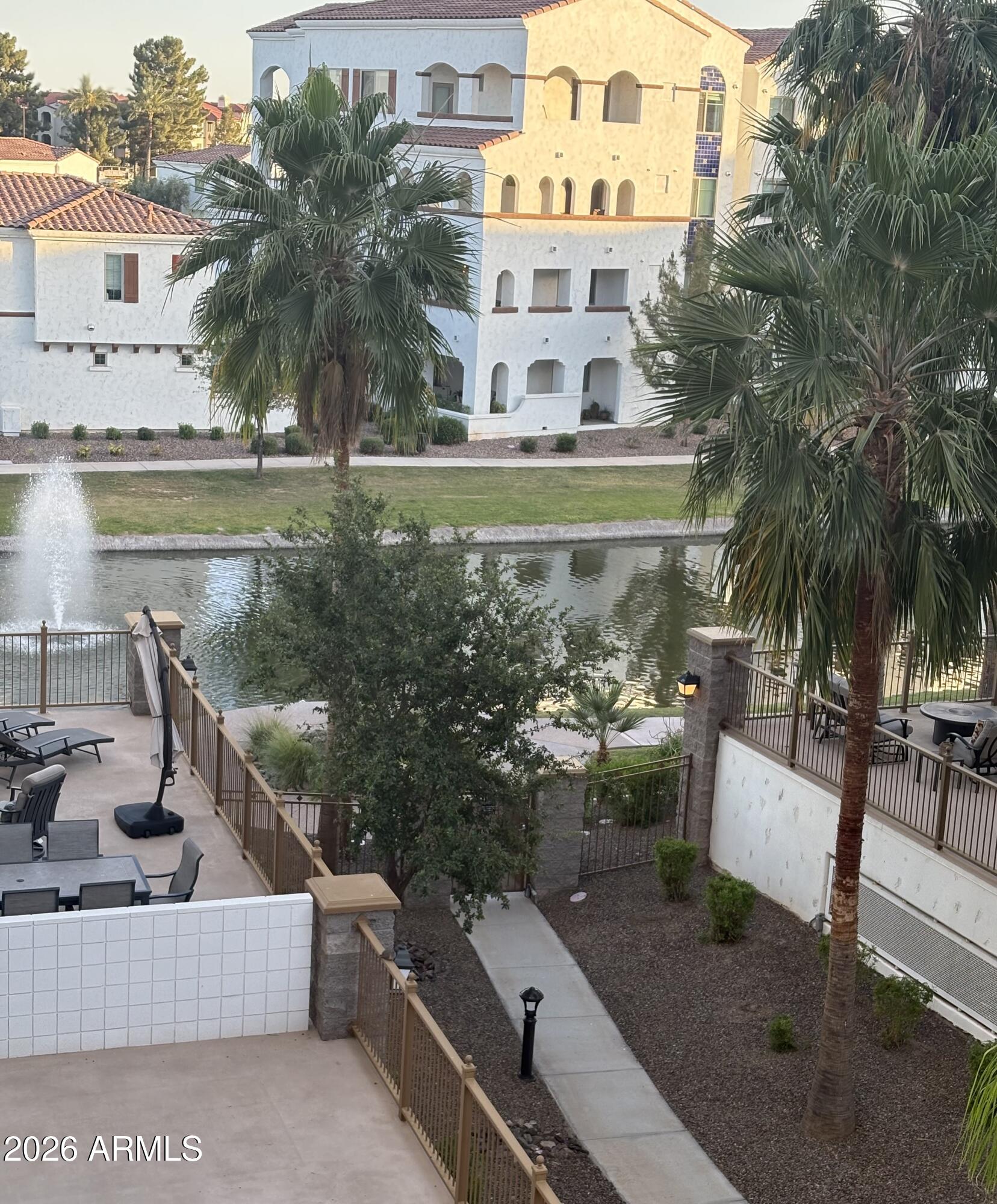 CAYS AT DOWNTOWN OCOTILLO CONDOMINIUM AMD REPLAT - Residential