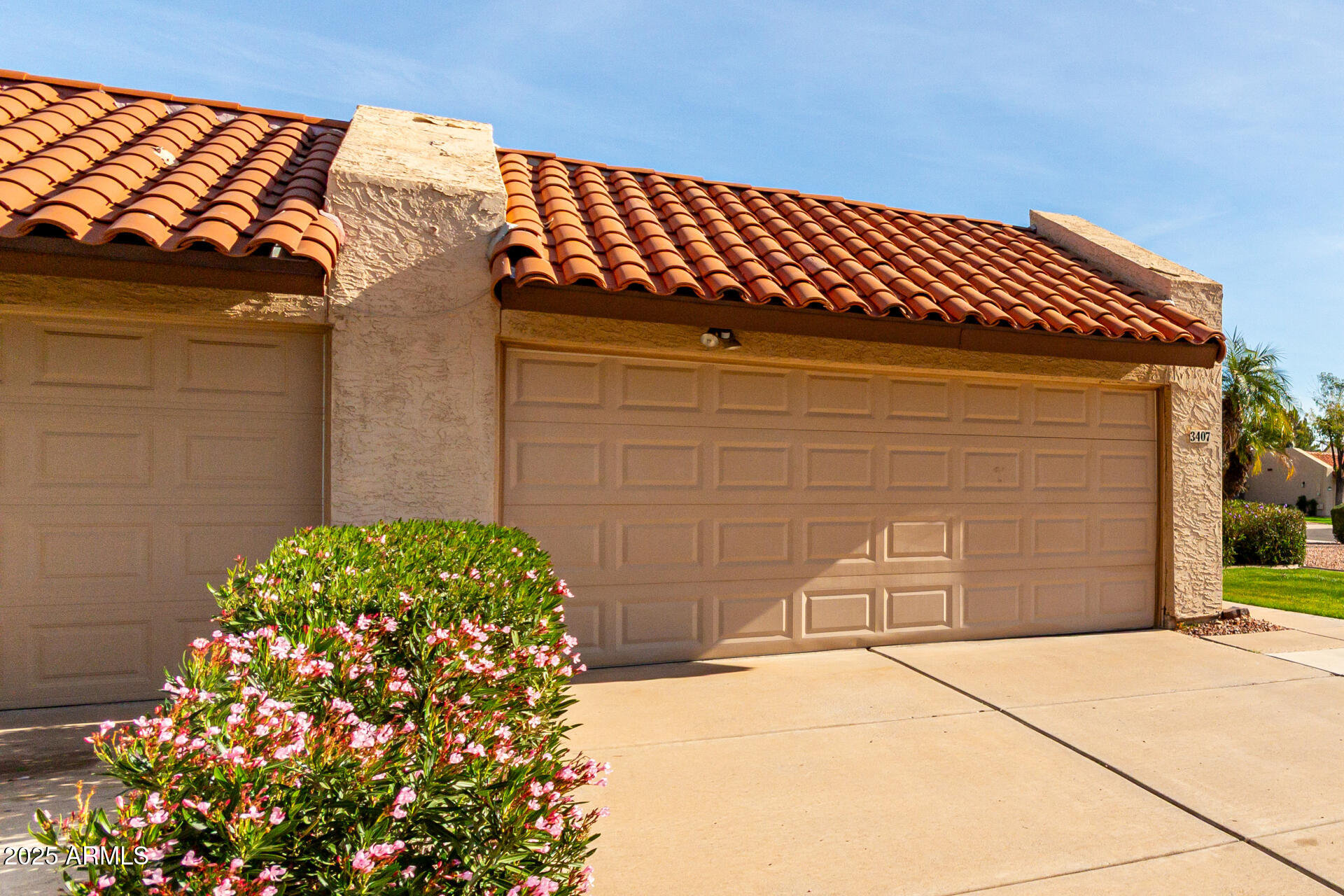 3407 N PLEASANT Drive