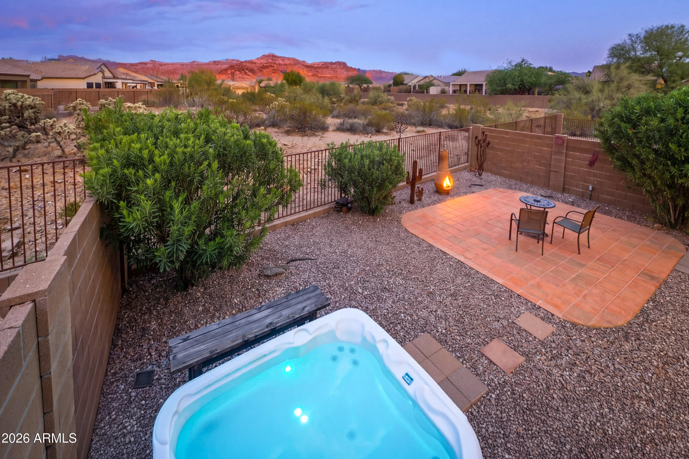 10836 E SURVEYOR Court