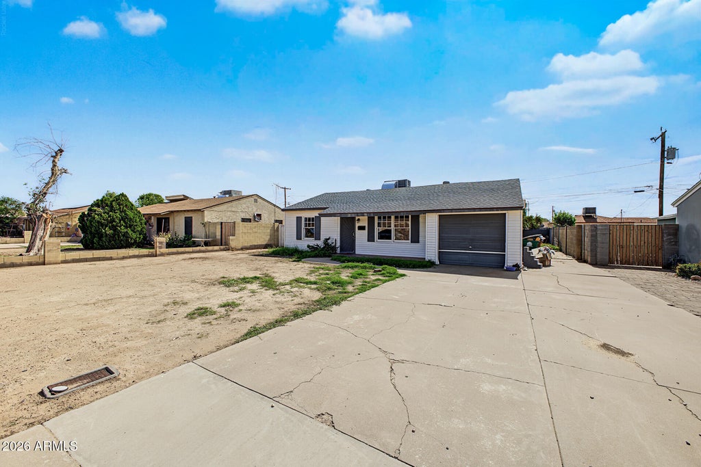 Photo of 153 E La Cienega Avenue, Goodyear, AZ 85338 (MLS # 7092392)