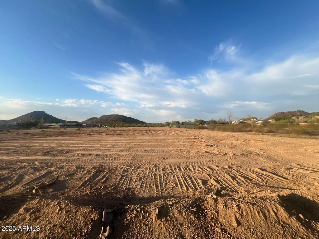 Photo of 4230 W Yorkshire Drive #D, Glendale, AZ 85308 (MLS # 6816600)