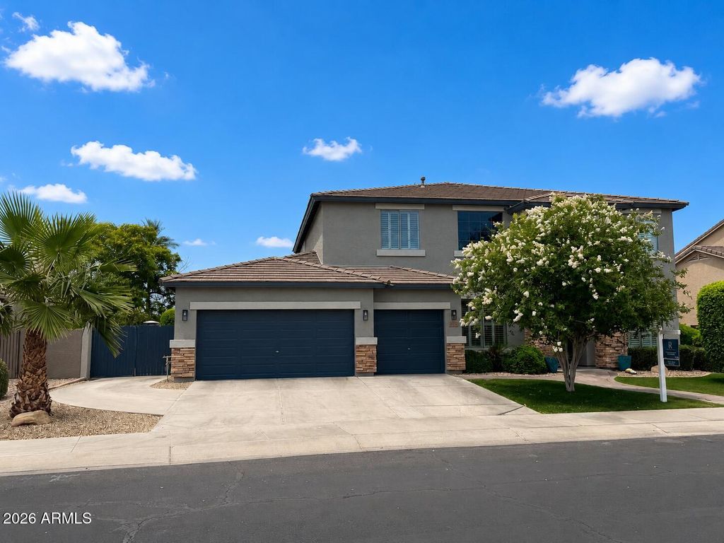 Photo of 2715 N 144th Drive, Goodyear, AZ 85395 (MLS # 7027345)
